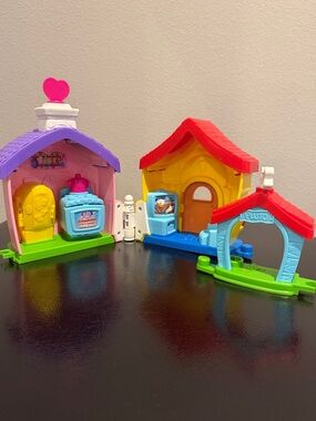 Fisher Price Little People Mickey & Minnie Split House Playset w/ Pluto’s House